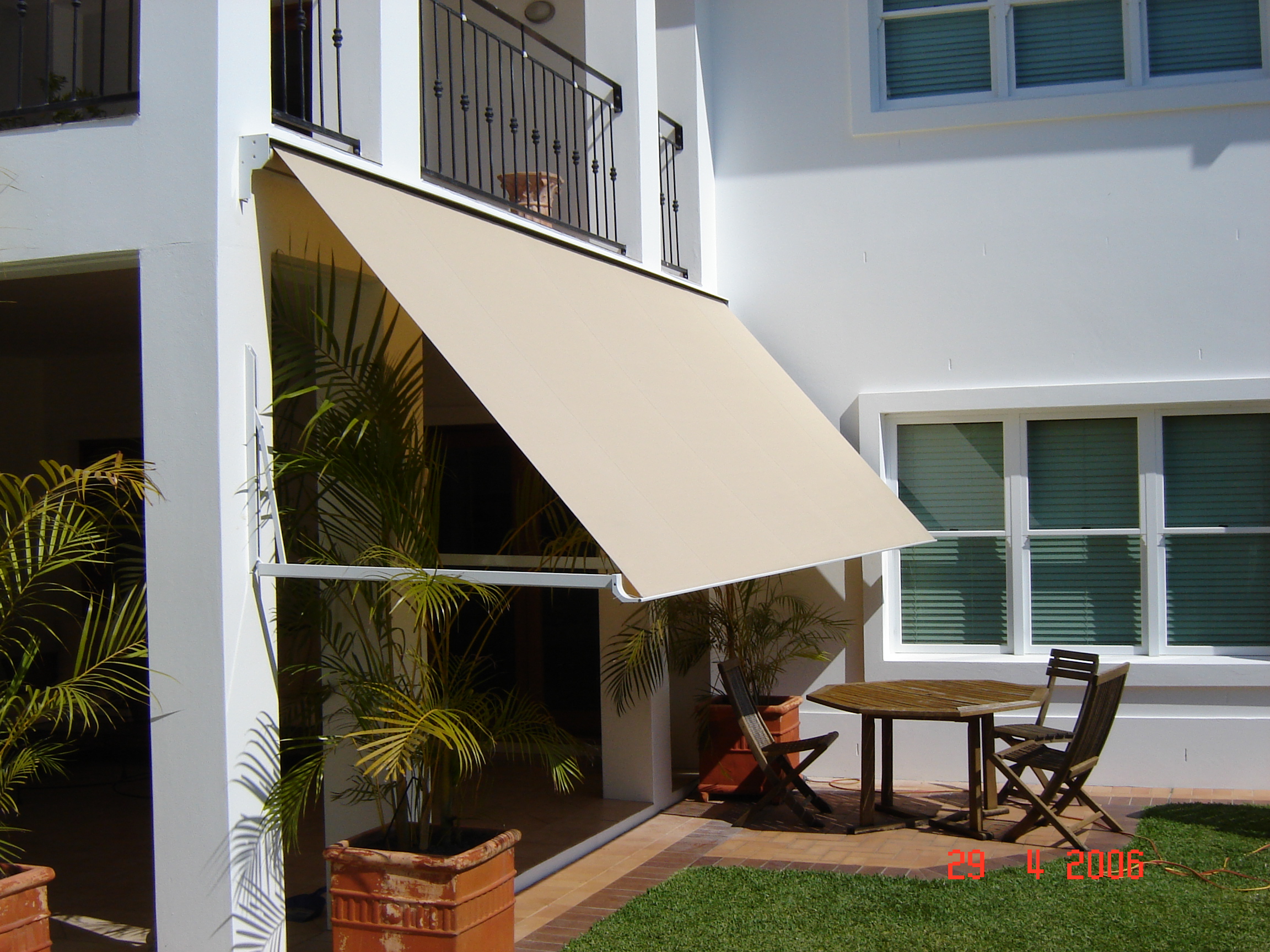 What Are External Blinds The Differences Compared With Internal Blinds